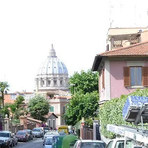 M&c San Pietro Basement House Roma