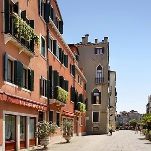 Palazzo Del Giglio 4*, Venice Italy